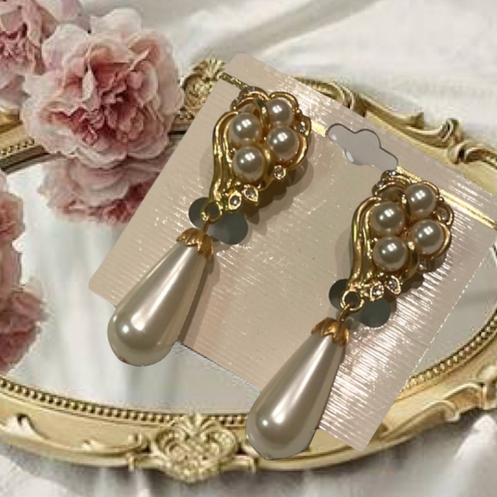 Vintage Pearl Drop Cluster Earrings Romantic Victorian Antique Renaissance - Picture 3 of 11